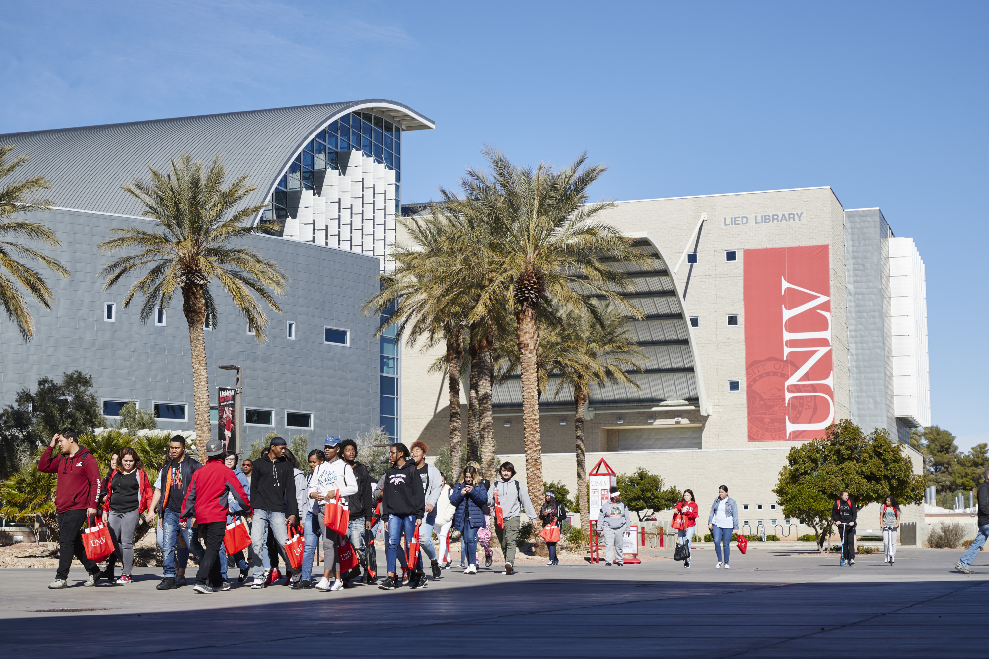 Decision Support Report News Center University of Nevada, Las Vegas